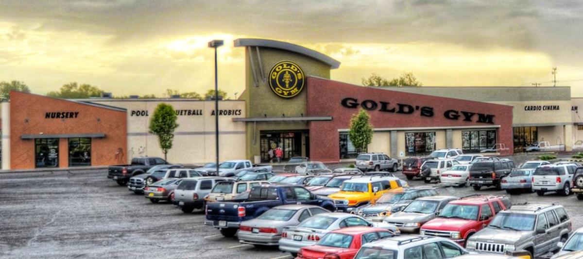 This file photo shows the parking lot in front of the Gold’s Gym off Highway 395 and Clearwater Avenue in Kennewick. The Kennewick and Richland locations of the gyms have rebranded as Cascade Wellness to stay open during the state’s shutdown orders for fitness centers.