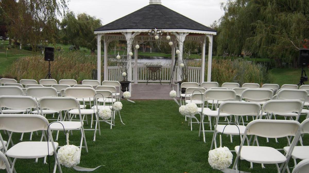 Not only is Canyon Lakes the Tri-Cities's favorite golf course, it has also been voted best wedding and event venue.