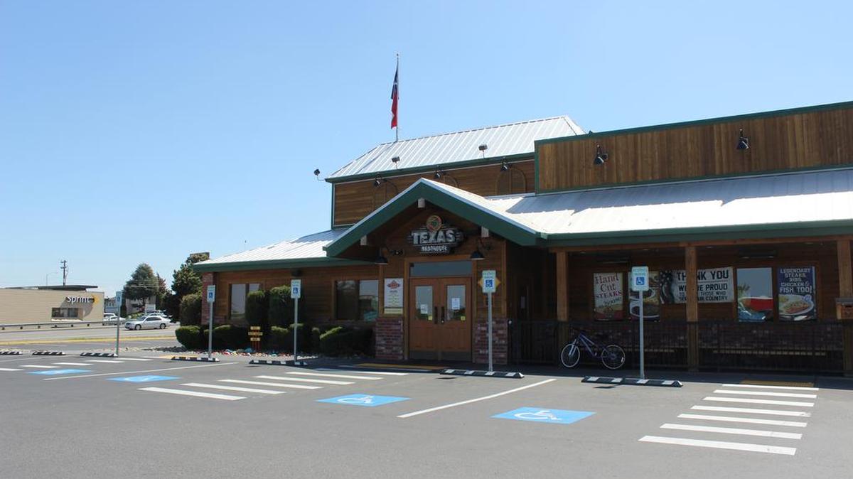 Texas Roadhouse in Kennewick.