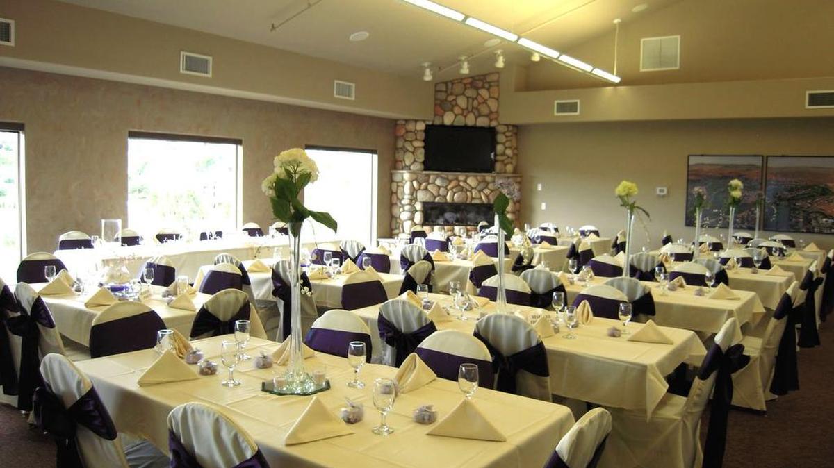 The 3,000-square foot Champions Room at Canyon Lakes Golf Course.