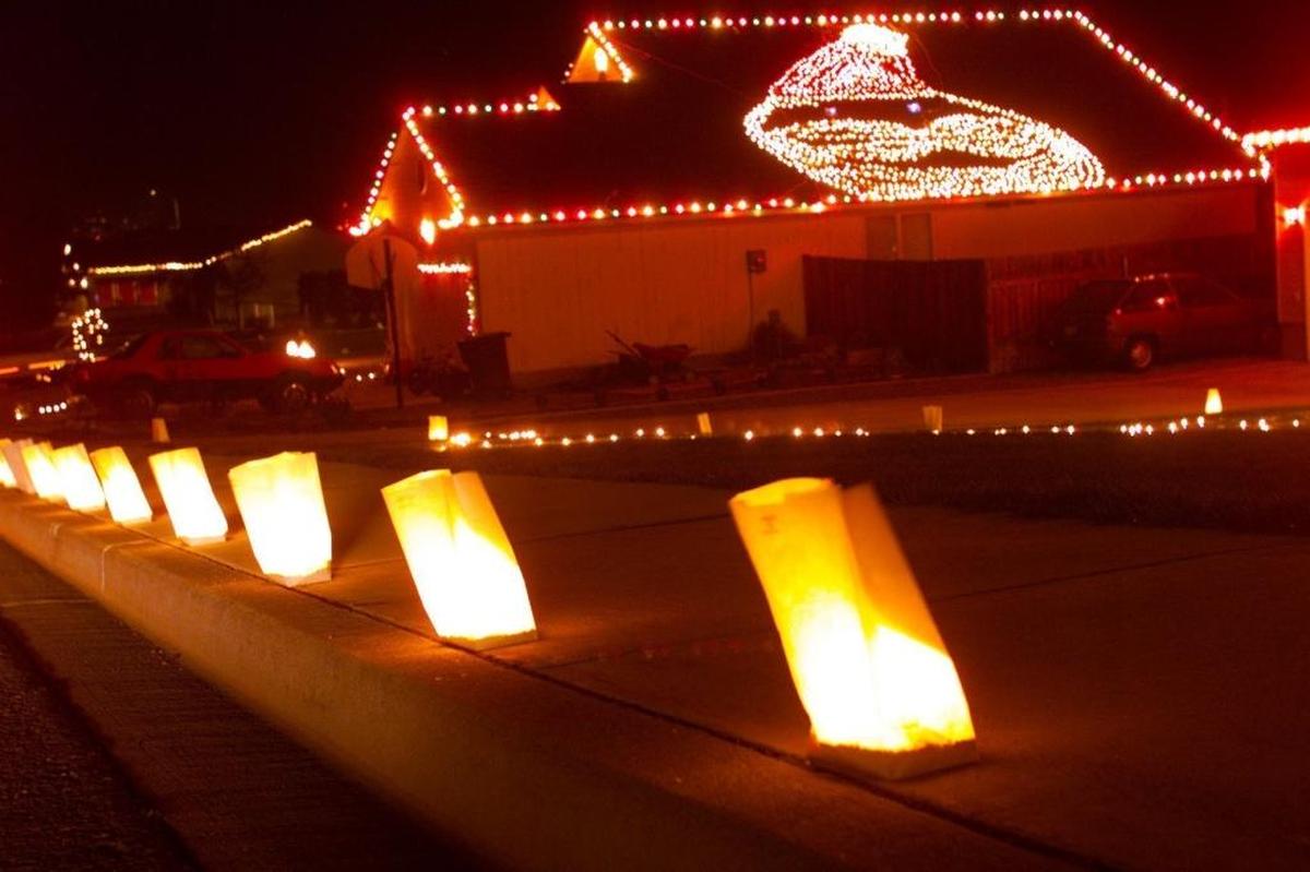 Desert Plateau Luminaria will once again light up Pasco.