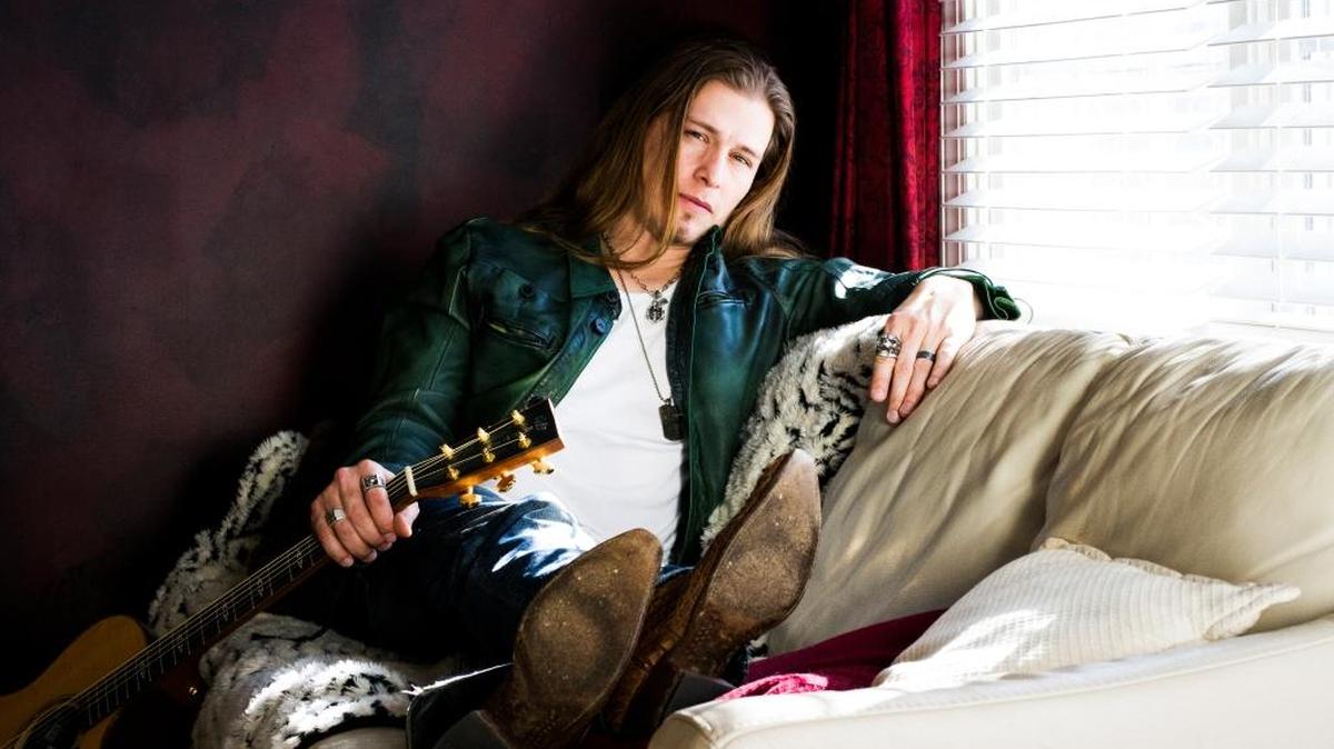Country musician Jason Michael Carroll will play Dec. 19 in Kennewick.