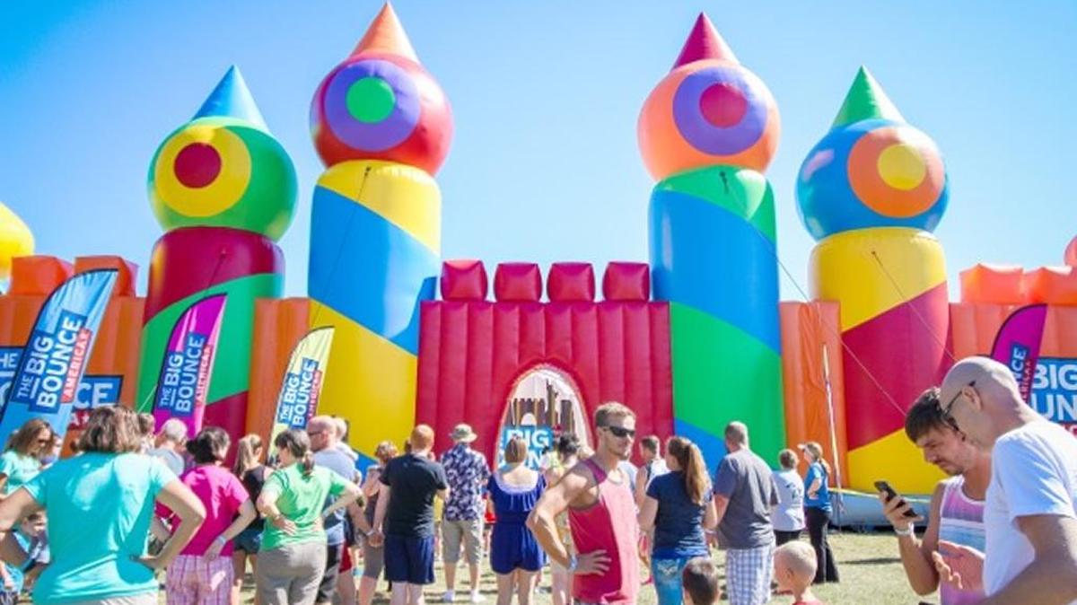 A massive inflatable bounce house in coming to Kennewick.