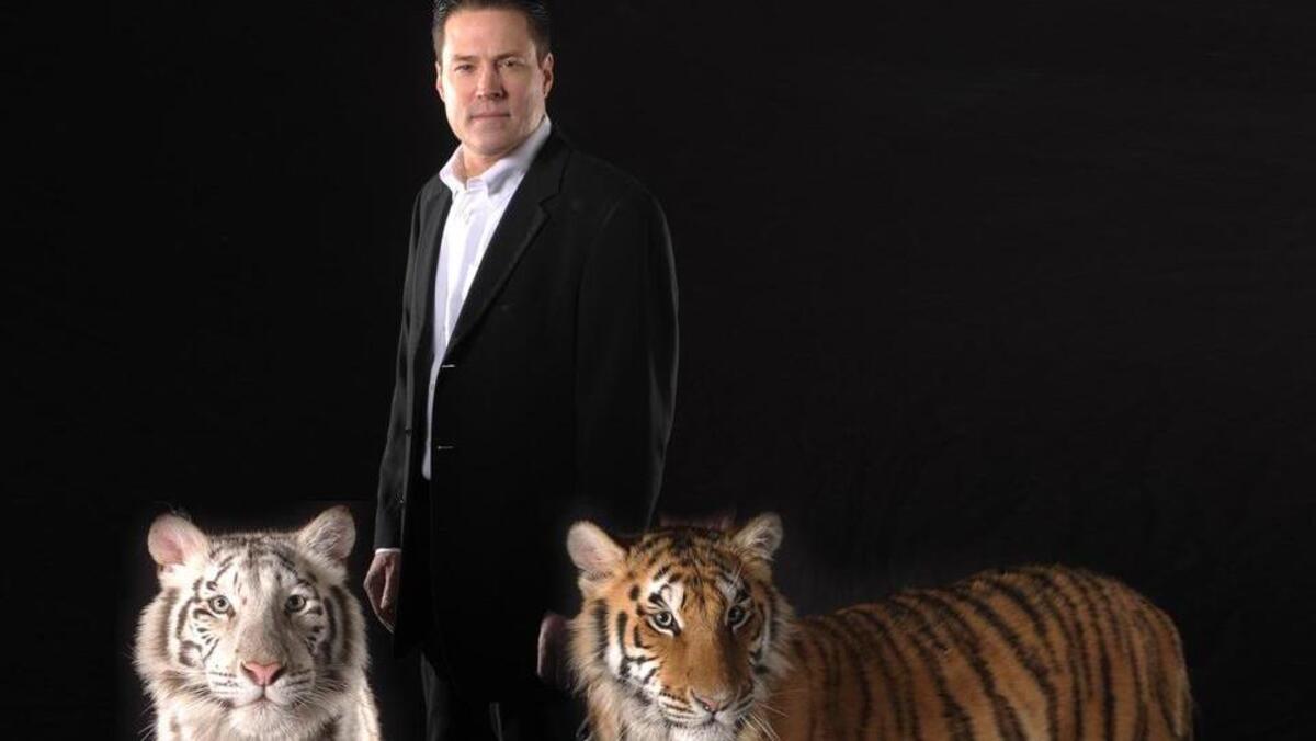 Illusionist Jay Owenhouse is returning to the Toyota Center in Kennewick on Nov. 10.