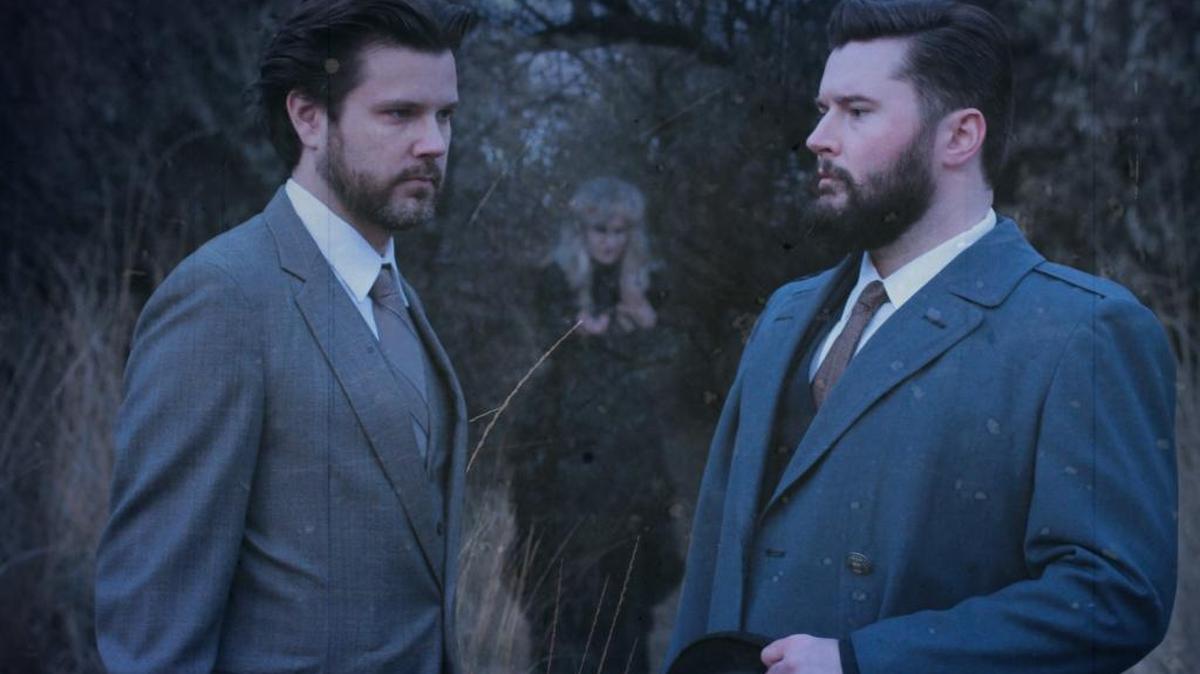 Robert John Hanson, left, and Bryan Grossman star in The Richland Players’ production of “The Woman in Black.” The play runs through Jan. 28.