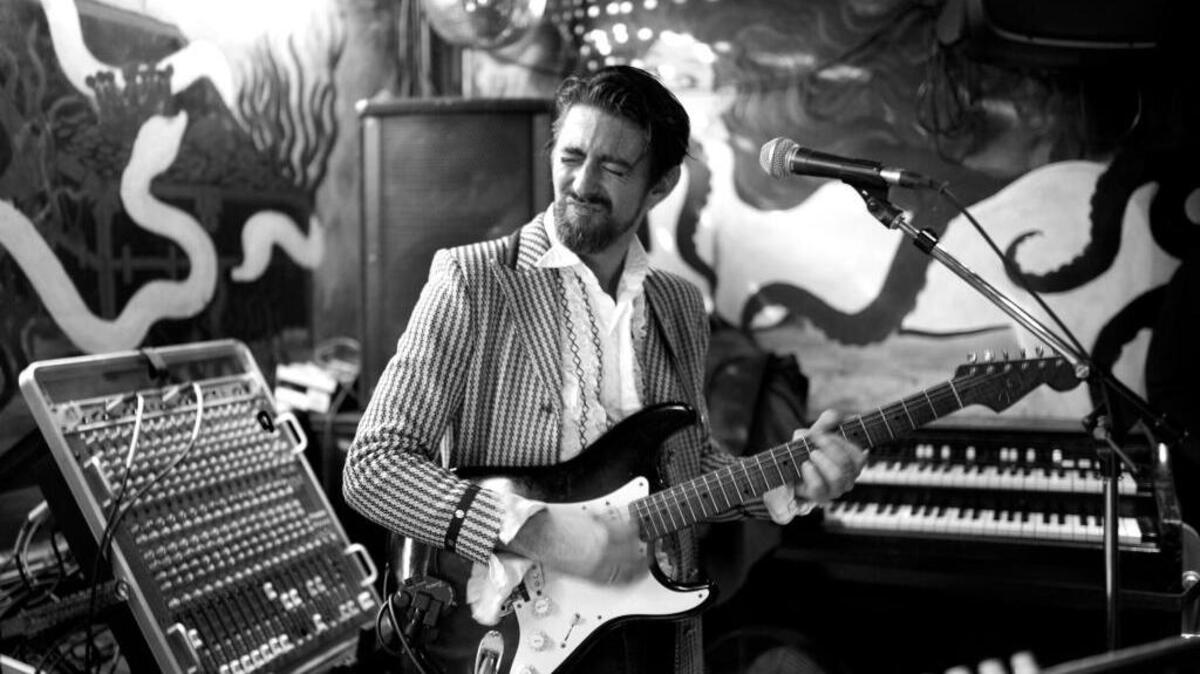 Loop Champion Papa Josh will bring his electric funk show to Richland on Oct. 14. He will be joined by the Tri-City based band Wabi Sabi.