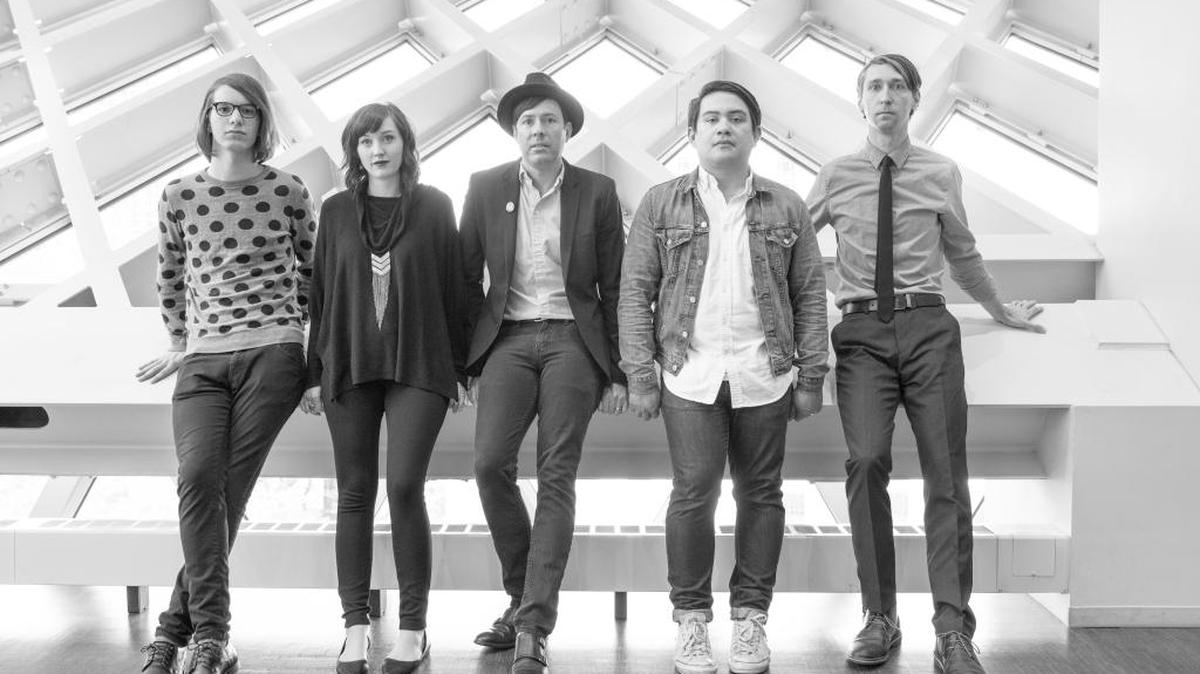 Tarik Merzouk, left, Grace Ingersoll, Davey Ingersoll, Juan Hernandez and Aaron Cramer of The Echolarks.