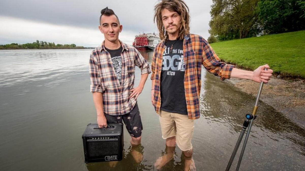 John Jardine, left, and Randy Bartoshevich (aka Barefoot Randy) are the driving force behind Dirty River Entertainment.