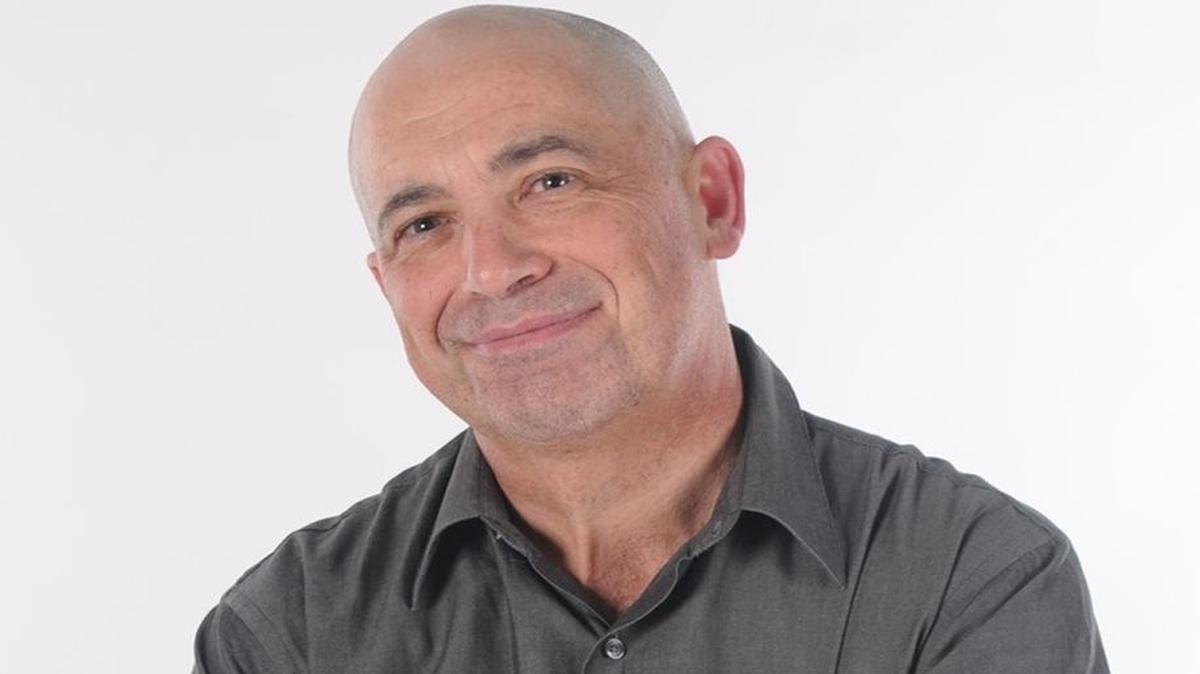 Former airline worker Sid Davis will perform at Joker’s on Sept. 27-29 in Richland.