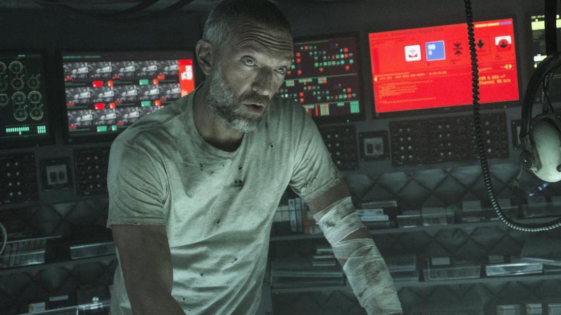 Mr. Movie: “Underwater” goes underwater very quickly