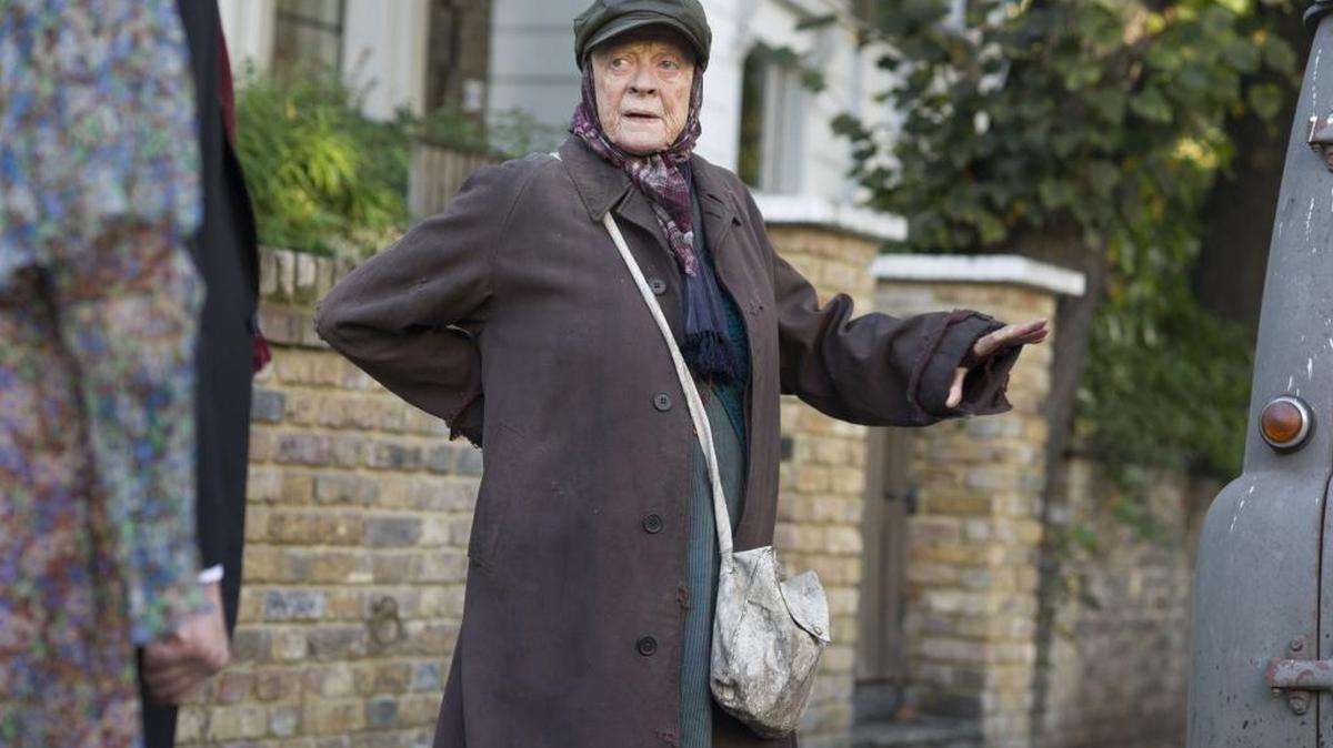 THE LADY IN THE VAN Maggie Smith stars as Miss Shepherd in “The Lady in the Van.”