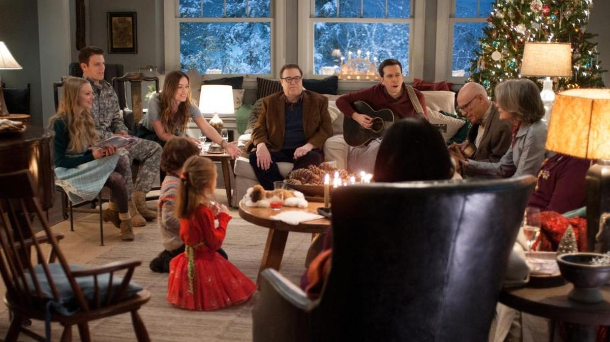 Love the Coopers is a typical holiday dysfunctional movie, says Mr. Movie.