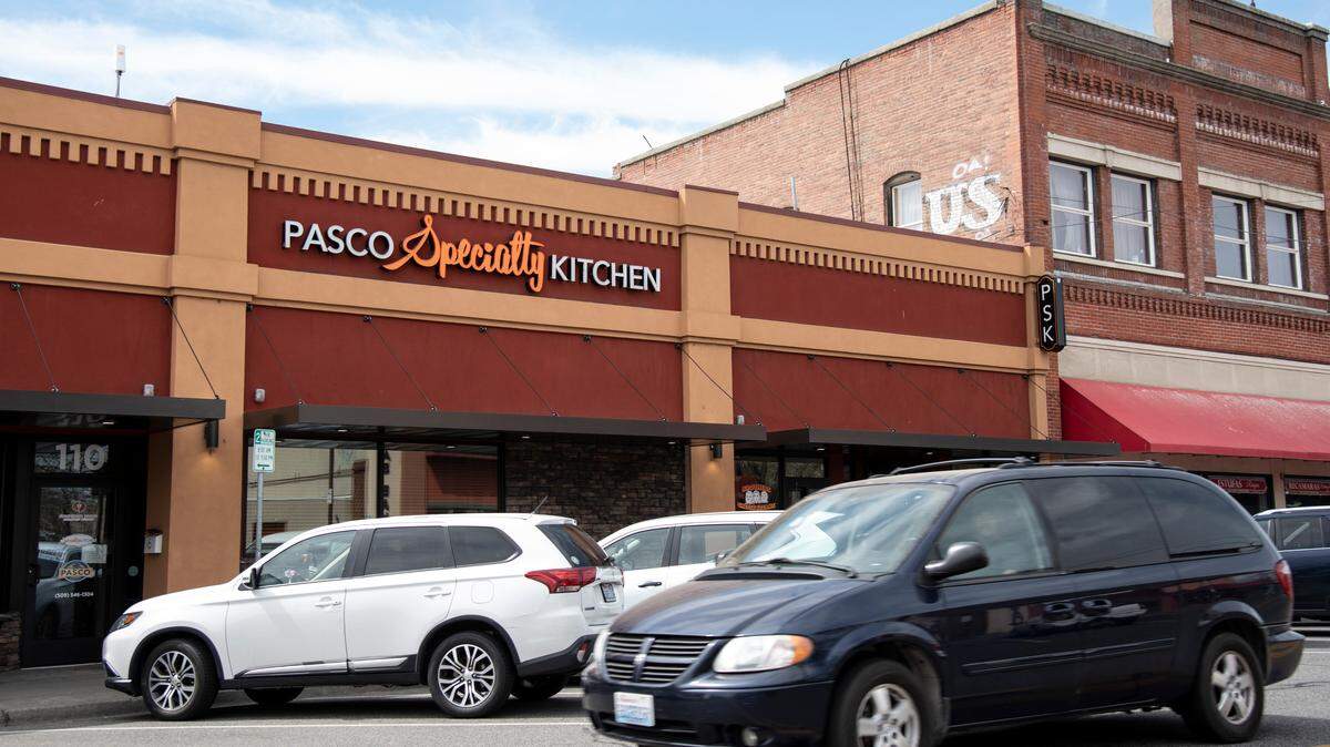 Pasco Specialty Kitchen and Farmers Market handed over to new managers. What will change?