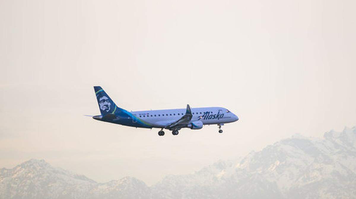 Alaska Airlines will offer daily flights between the Tri-Cities Airport and Los Angeles International (LAX) starting in October.