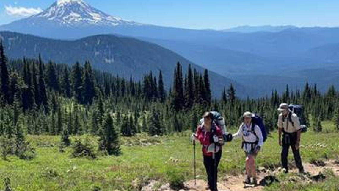 Learn about day hiking and backpacking with Tri-City group’s free school
