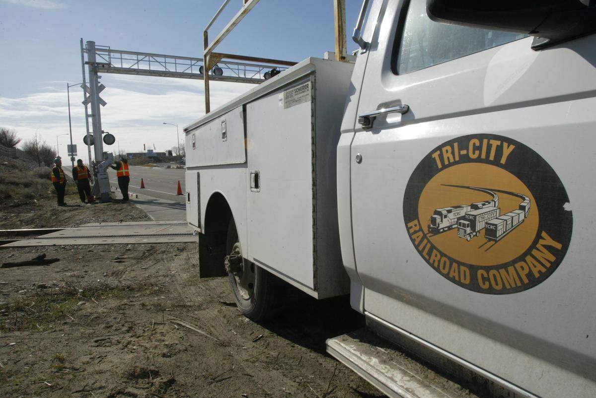 The Port of Benton wants to evict Tri-City Railroad Co. from its 16-mile network of tracks, saying it breached its contract by failing to maintain the line.