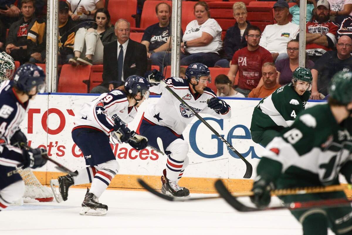 Scenes from Game 4 of the WHL Western Conference finals on Thursday at the Toyota Center. Everett won 3-1.