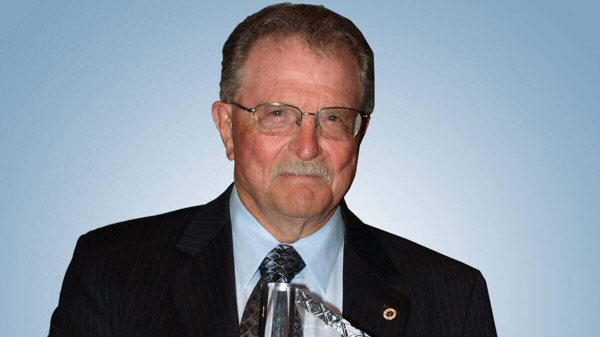 Jim Watts, a longtime Tri-Citian and tireless Mid-Columbia union leader, died Thursday. He was 82.