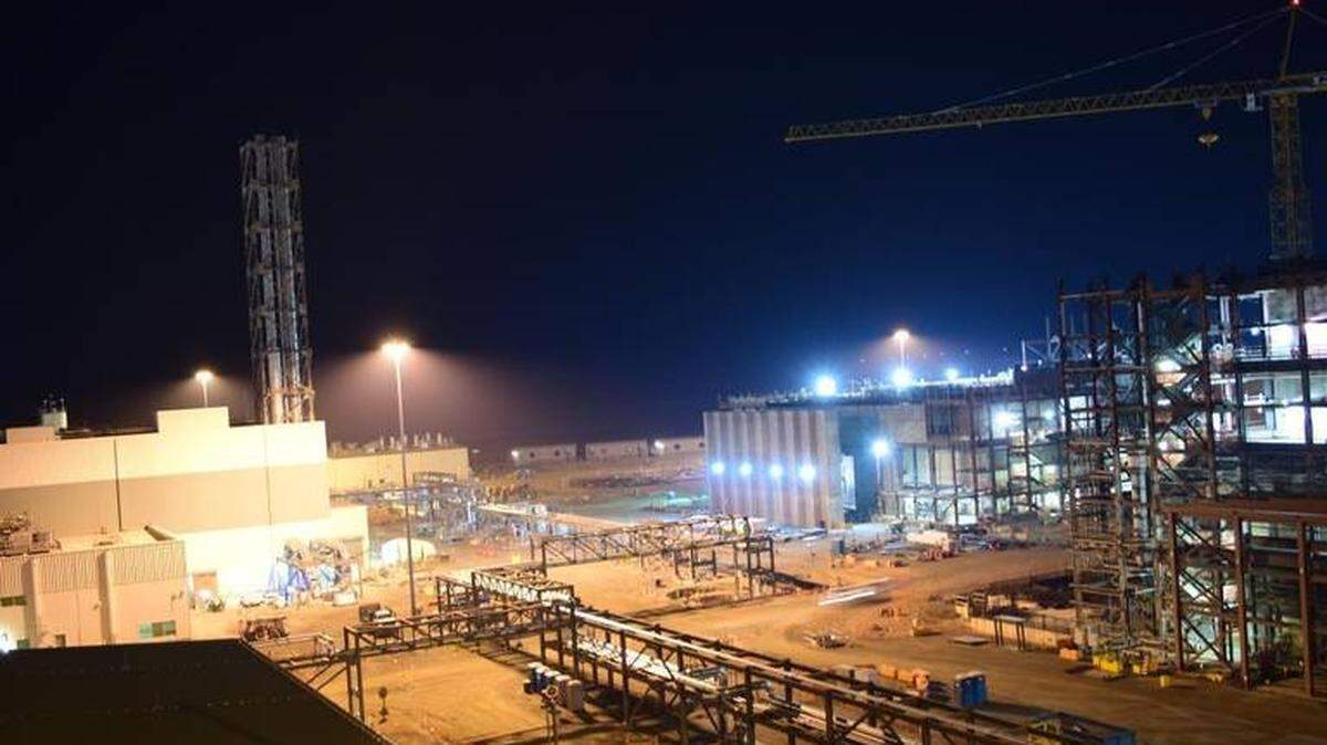 The major buildings under construction at the Hanford nuclear reservation’s vitrification plant, formally called the Waste Treatment Plant, are shown at night.