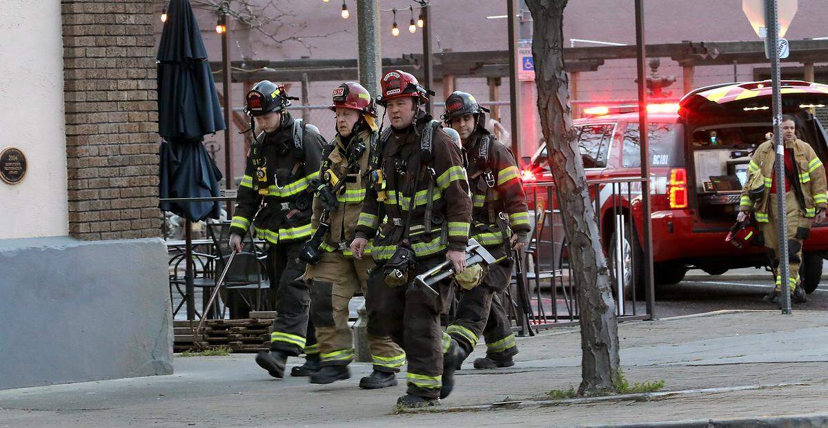 Firefighters from around the Tri-Cities work early Tuesday morning to extinguish a fire at the El Tequilas Restaurant in downtown Kennewick.