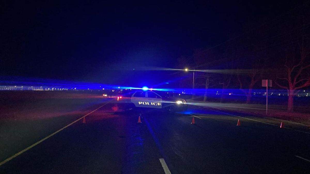 Richland police were investigating the death of a pedestrian on Stevens Drive early Wednesday.