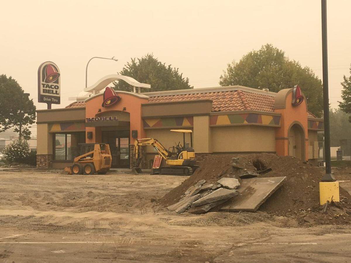 Baxter Construction of Yakima has started a $1 million renovation of this Richland Taco Bell.