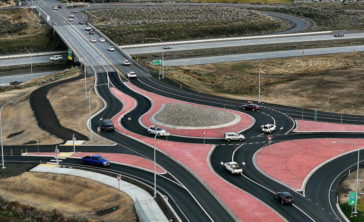 Pasco is asking for $8 million in state funding to build a pedestrian and bicycle crossing over Interstate 182 along the Broadmoor and Road 100 corridor.