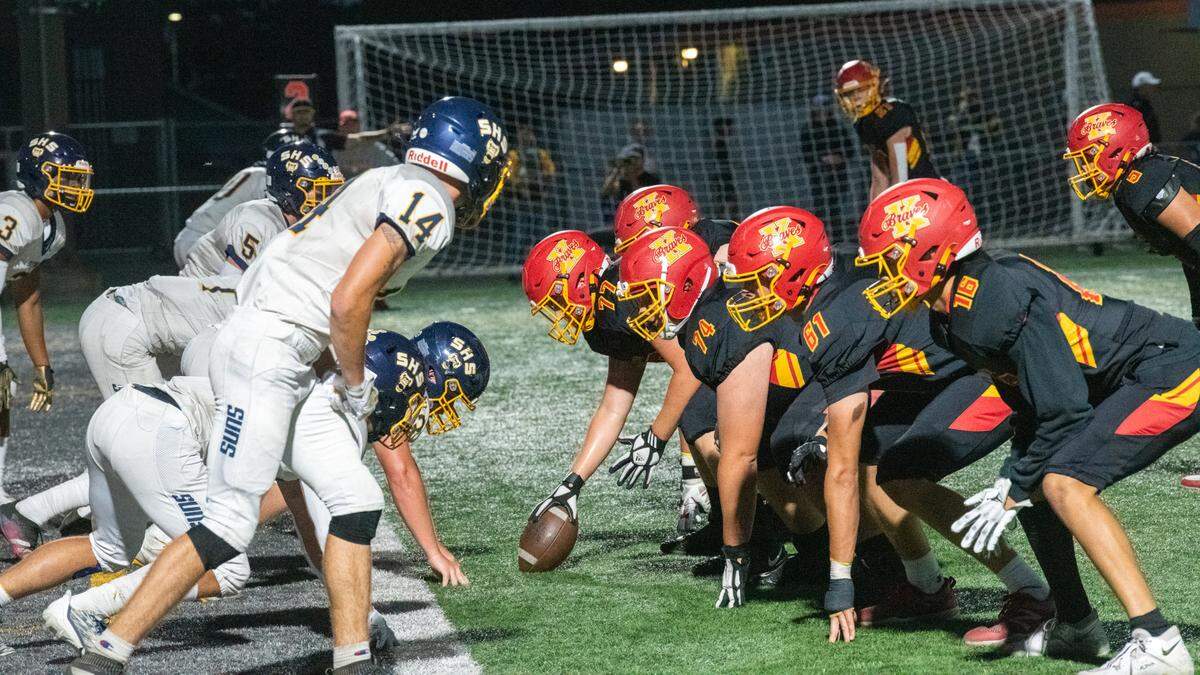 Kamiakin rolled past Southridge 28-2 in a game that wasn’t as close as everyone thought it would be.