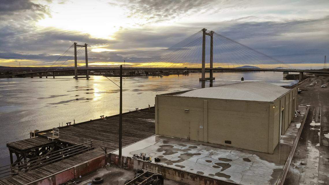 A Tri-Cities public market would be a winner, but where best to put it bedevils Pasco