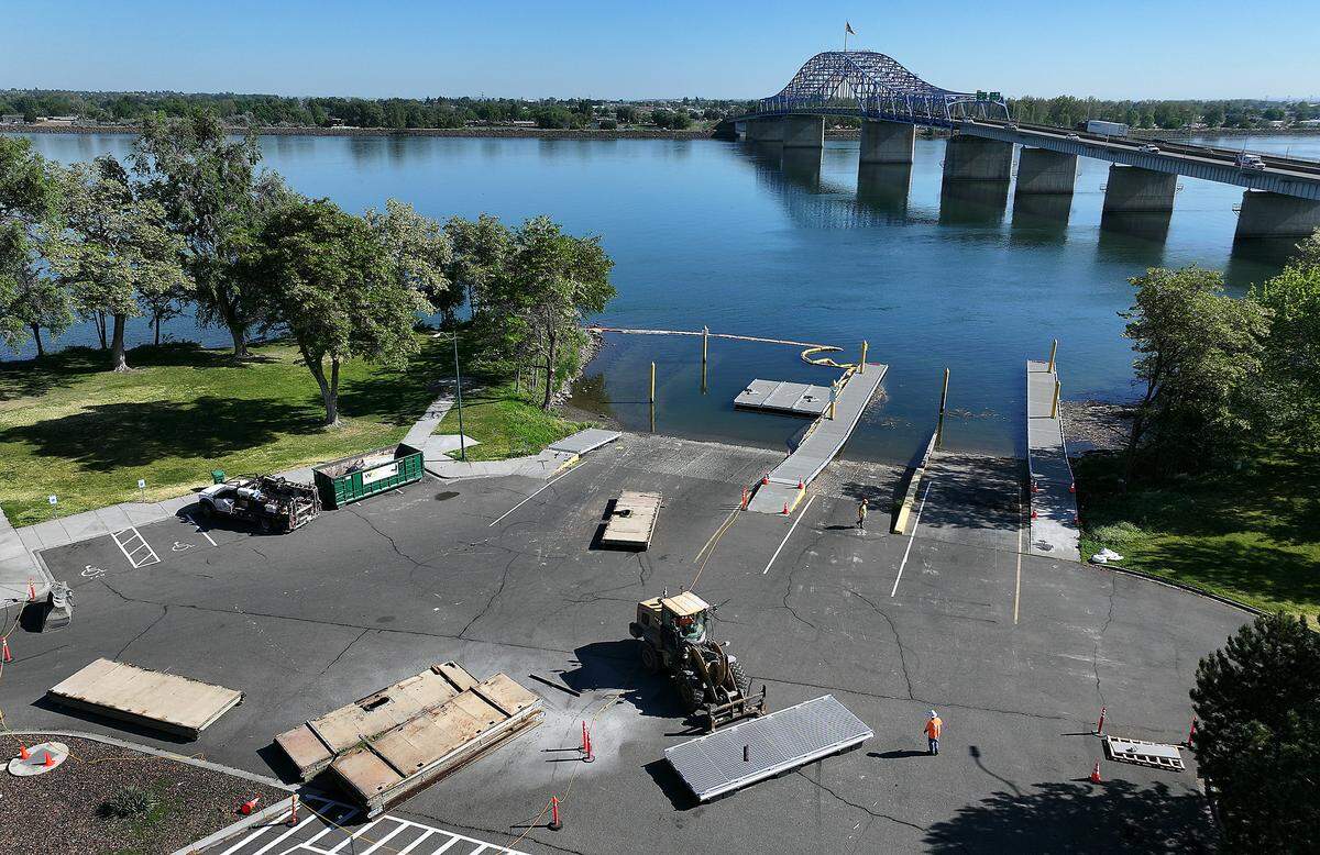 Kennewick is spending $1.3 million to replace the boat dock floats at the East Boat Launch in Columbia Park. 