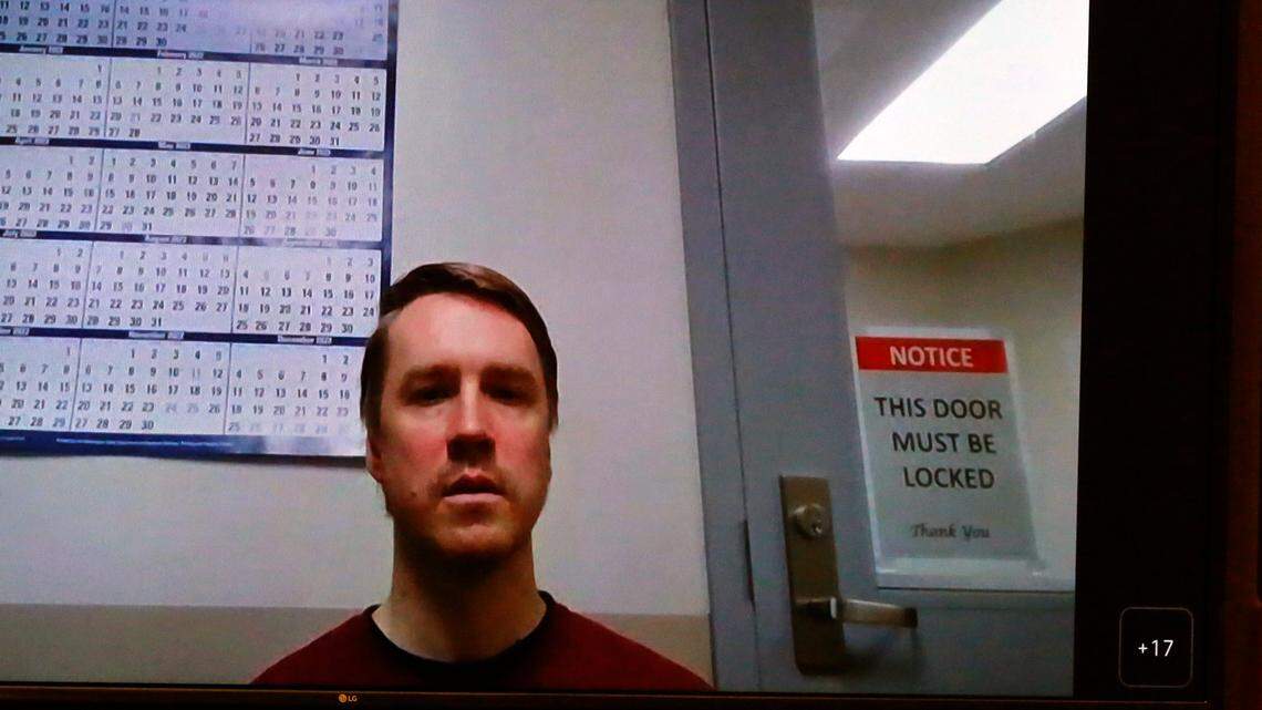 Exclusive | Accused Fred Meyer gunman likely has ‘delusional disorder,’ psychologist says