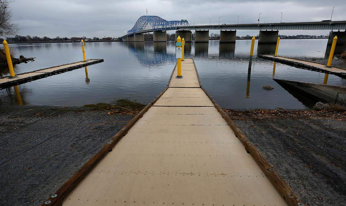 The east boat launch in Kennewick’s Columbia Park just upstream of the blue bridge on the Columbia River.