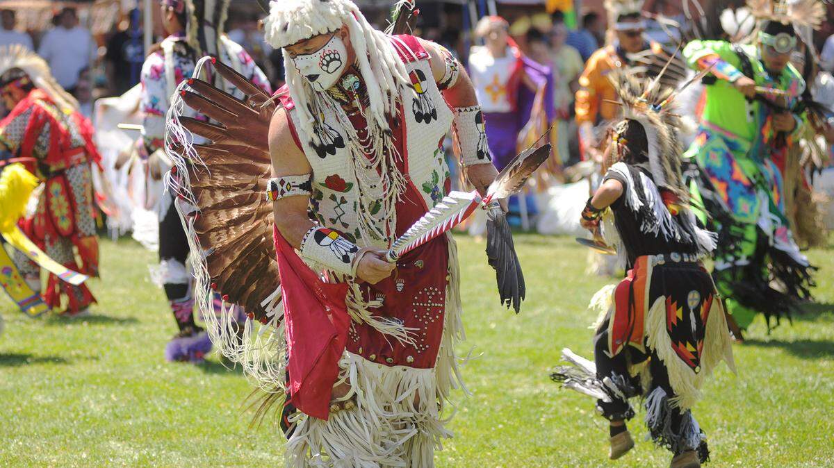 A member of the Confederate Tribes of the Colville Reservation dances at an intertribal pow wow.