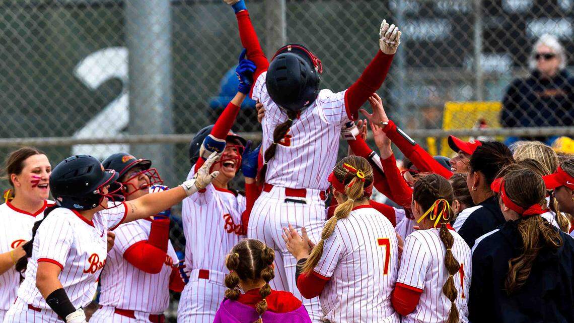 12 runs in 1st inning. Kamiakin erupts early in WA playoff win
