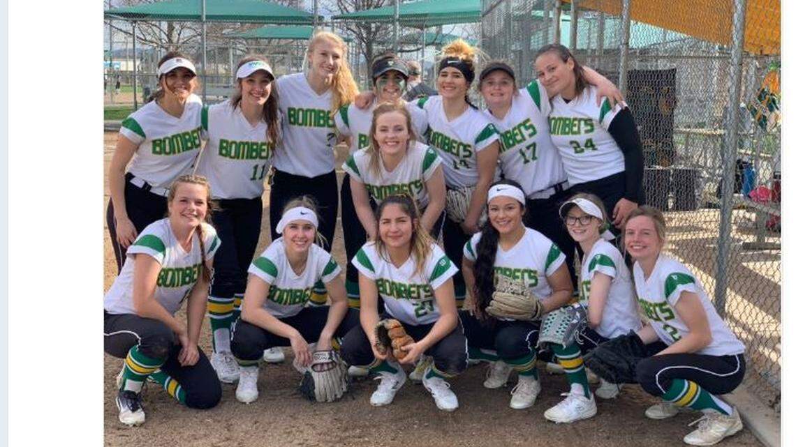 Undefeated Mid-Columbia champion Richland High opens district softball tournament in Tri-Cities