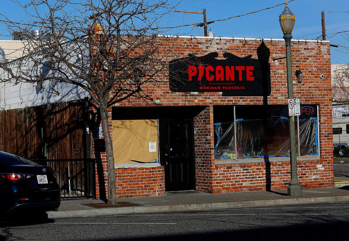 Picante Mexican Taqueria will be at 20 S. Auburn St., in the old home of 4th Base Pizza and for many years before that O’Henry’s Go-Go restaurant.