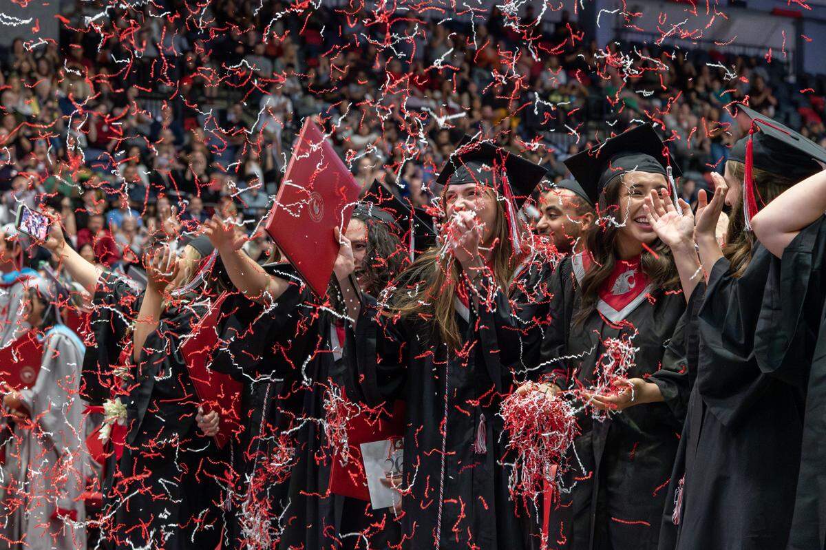 WSU Tri-Cities celebrates 315 new graduates in 2023