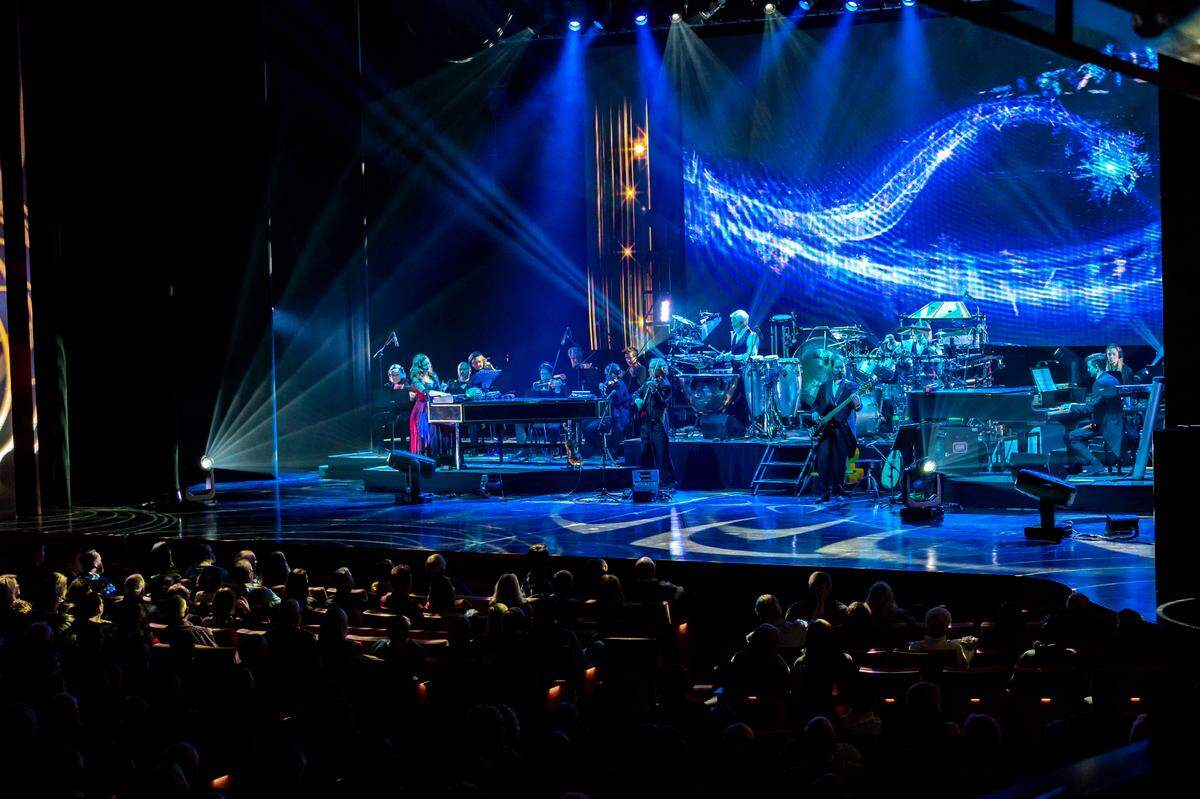 The Mannheim Steamroller Christmas show is coming to the Toyota Center in Kennewick.