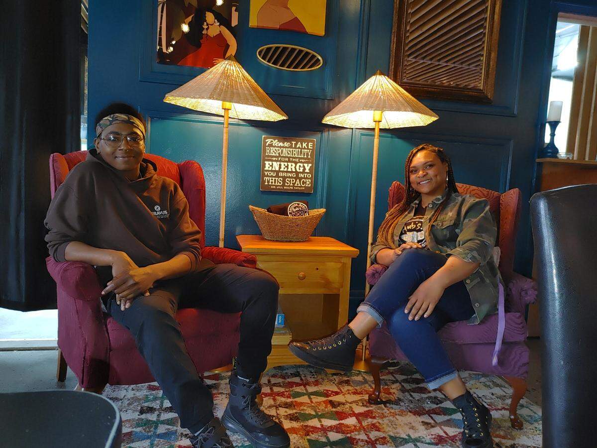 Janiece Spence, left, and Aubrienn Johnson, debuted Aub’s Lounge, serving banana bread and poetry in a sober space near Howard Amon Park, April 5 in Richland.