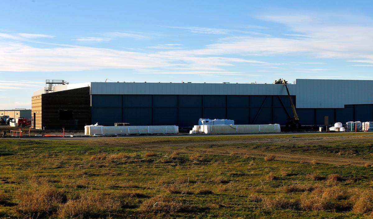 Despite a November crane collapse, Reser’s Fine Foods is on track to open its new processing plant in the summer of 2022.