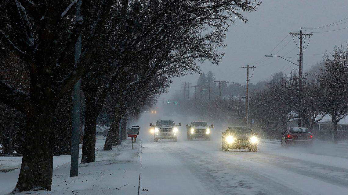 How cold, how snowy? Here’s what meteorologists predict for Tri-Cities fall and winter