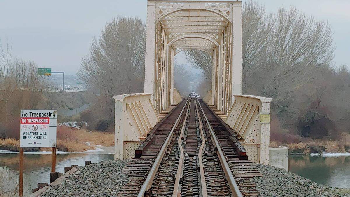 The Port of Benton’s Yakima River railroad bridge in south Richland.