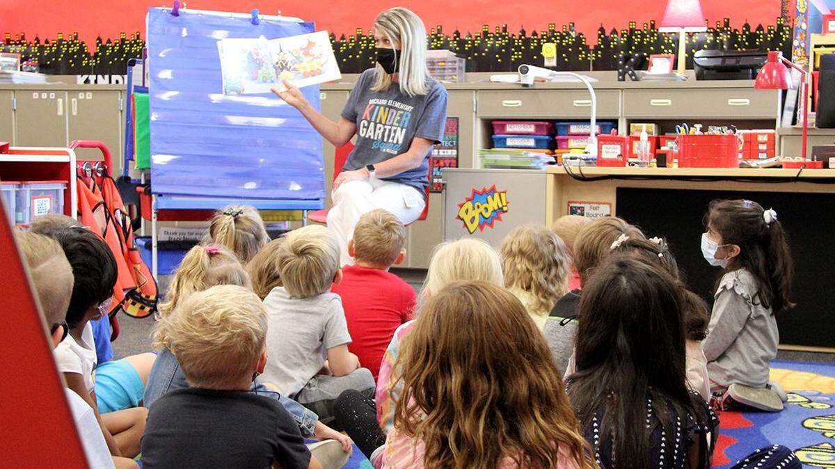 Richland students on the first day of classes for the 2021-22 school year.