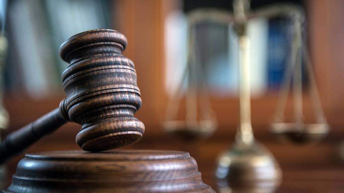 A 20-year-old Kennewick man is charged with causing permanent nerve damage to his ex’s forehead when he knocked her unconscious during an Aug. 28 attack.