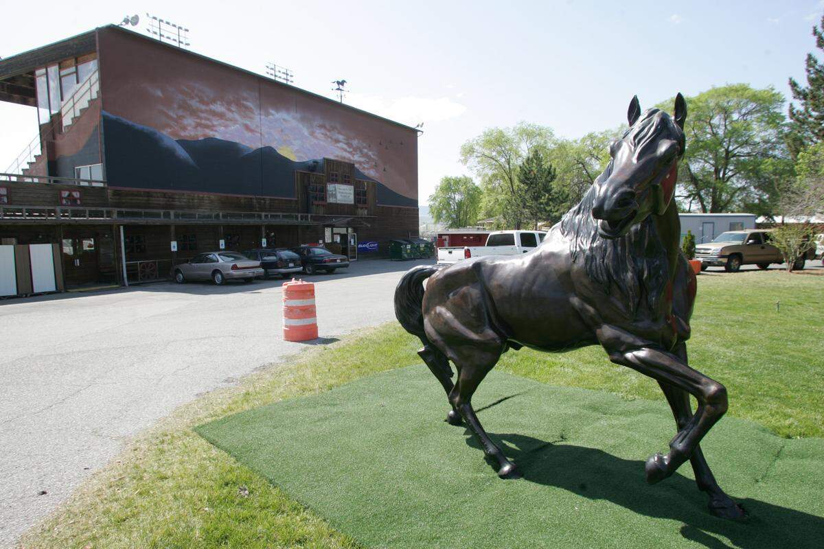 A temporary horse sculpture, owned by Kennewick’s Warren Luke, sits in front of Sun Downs race track to help promote the horse races in 2009.