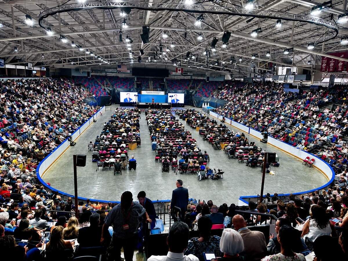 A session of a Jehovah’s Witness convention at the Toyota Center in Kennewick.