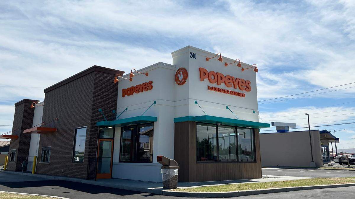 The Kennewick Popeye’s Louisiana Kitchen is about to open Its first outlet in the Tri-Cities.