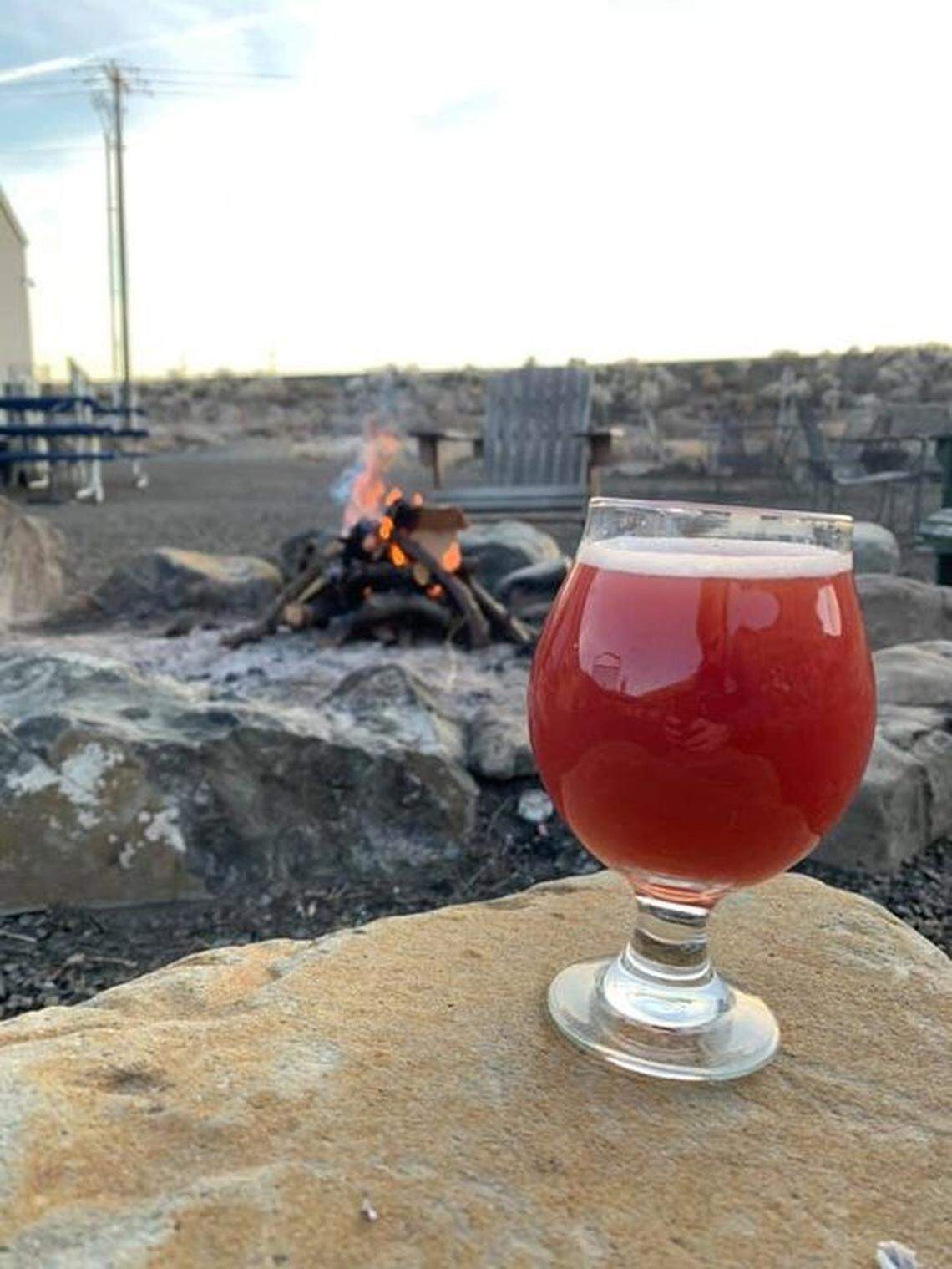 Join D’ Wicked Cider by it’s campfire outside it’s Kennewick taphouse.