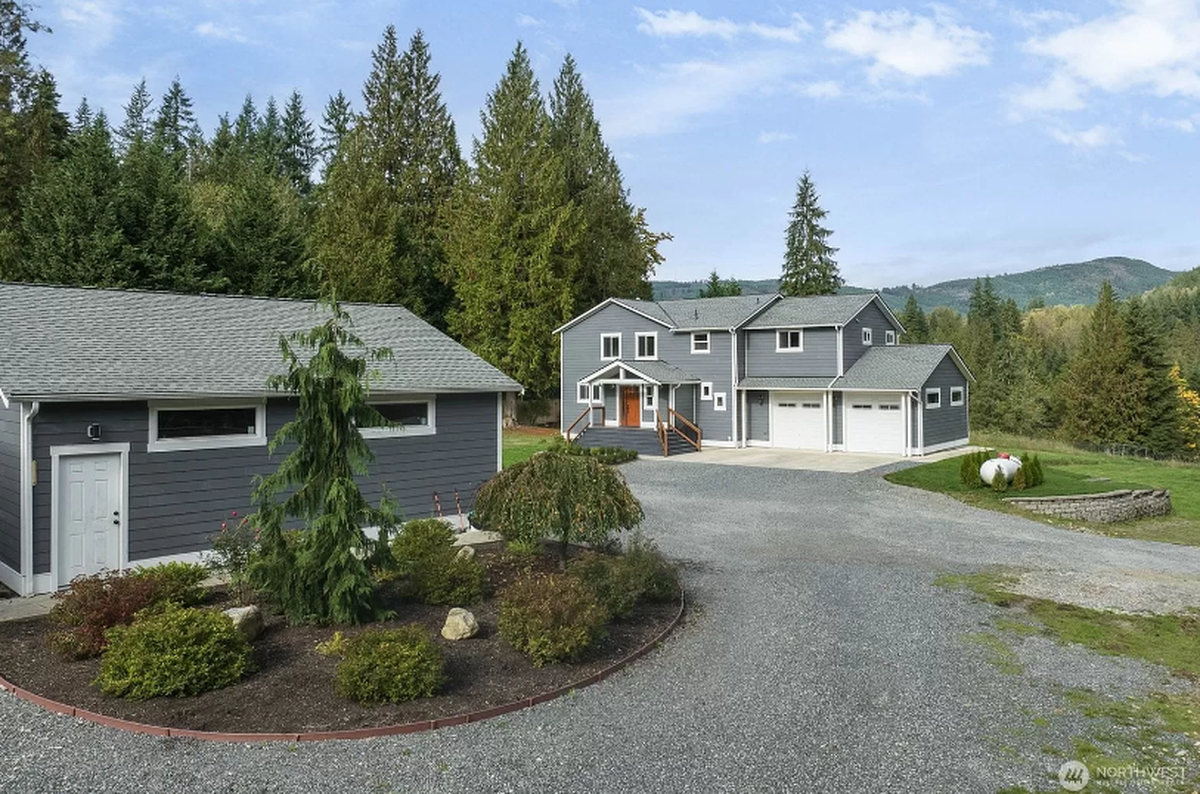 Photo from the Zillow listing for 21121 114th Street NE in Granite Falls.