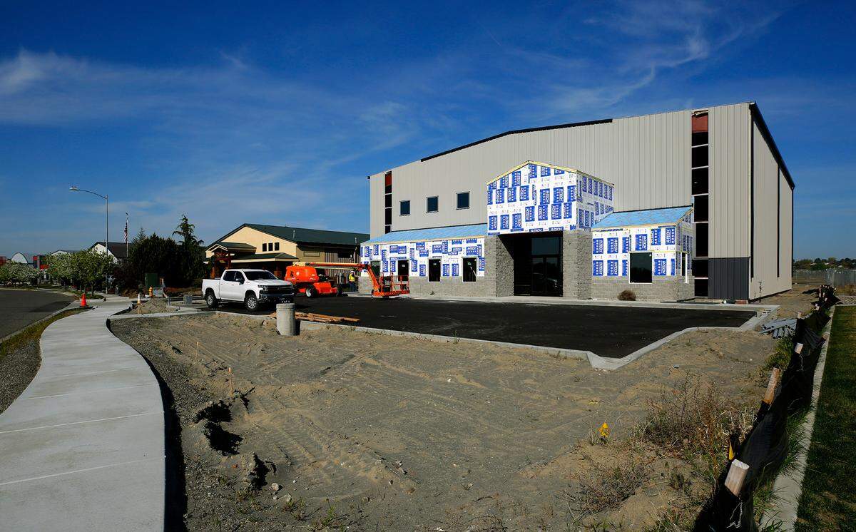 R3T Ventures is building a 10,000-square-foot hangar on Rickerbacker Drive at the Port of Pasco’s Tri-Cities Airport.